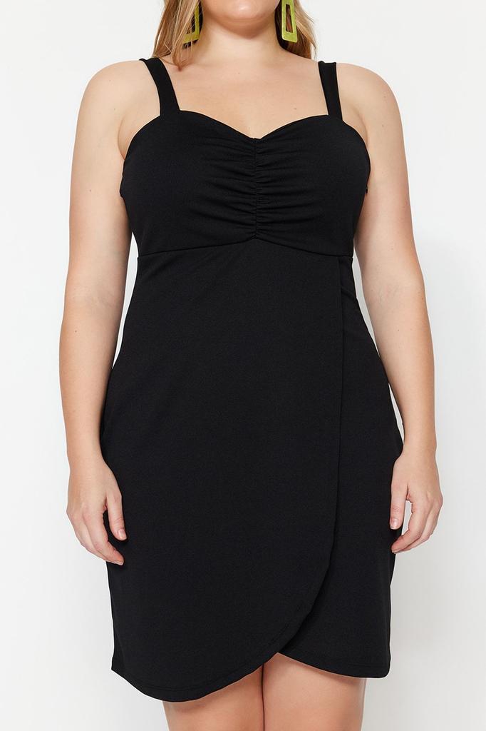 Women's Style Plus Size Black Sweetheart Neckline Knitted Dress