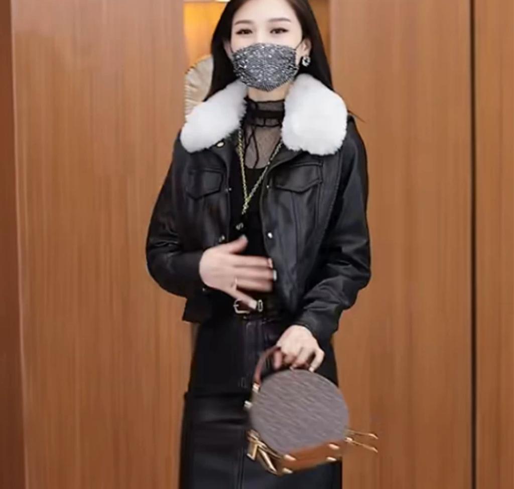 Sametová krátká kožená bunda dámské topy podzimní a zimní nová móda obleková sukně drobná kožená sukně