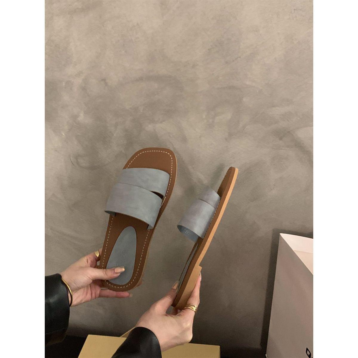 

Internet celebrity flat-bottomed French cool slippers women s shoes wear 2025 new summer retro beach seaside Roman sandals 40 серый