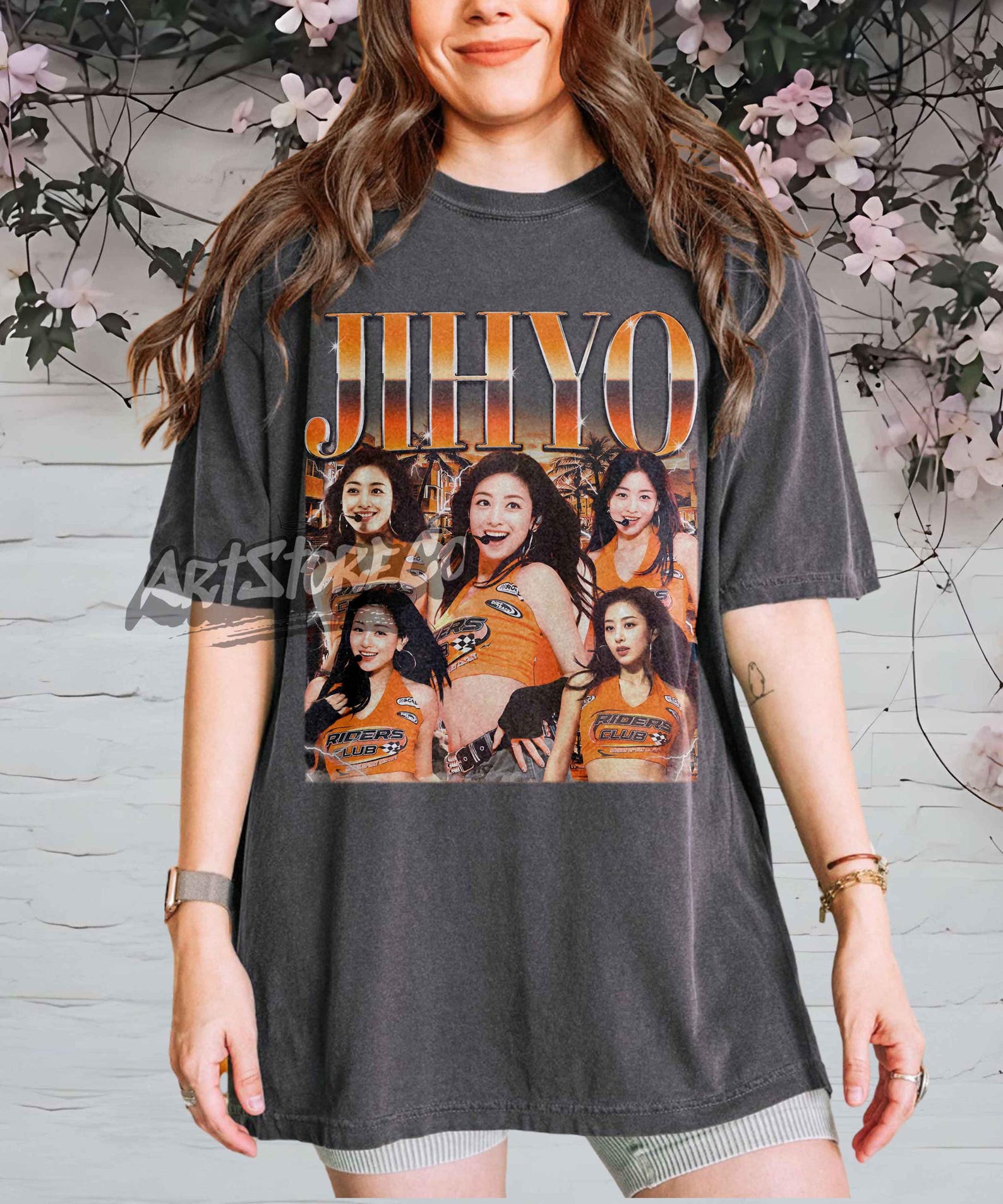 Jihyo Retro Graphic Tee, Vintage Kpop Inspired Apparel S