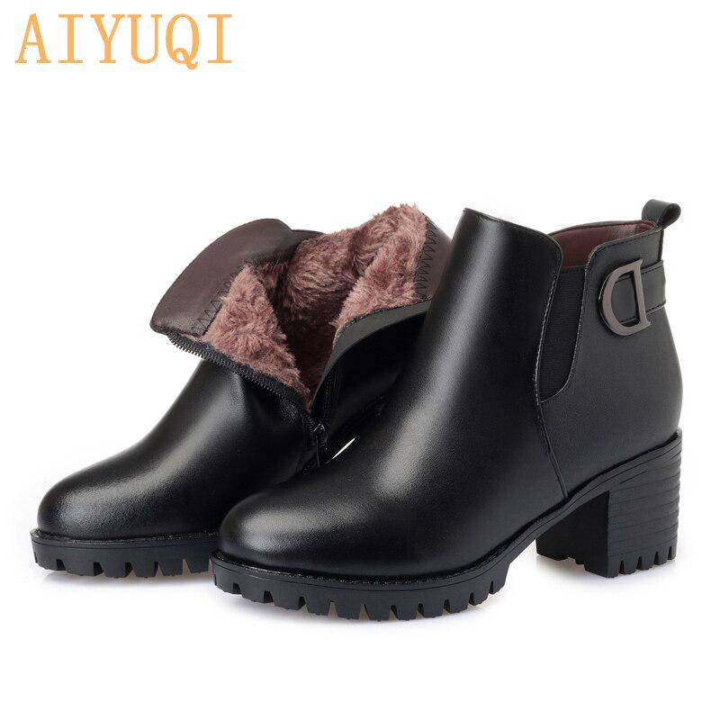 

Женские сапоги из натуральной кожи на каблуке. Женская обувь большого размера. Трендовая женская обувь. Зимние сапоги Marton. 43