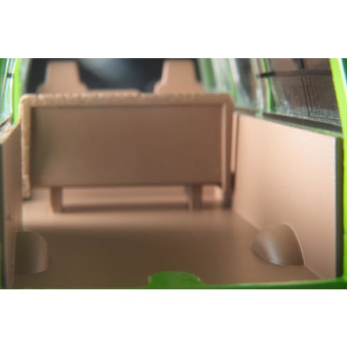 Tomytec Tomica Limited Vintage Neo LV-N323a Nissan Caravan Long Deluxe Green 1978 Model (Assembled)