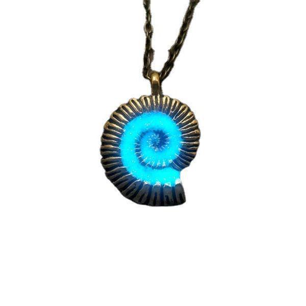 Collana Ciondolo Conchiglia Sirena Luminosa in Vendita Calda