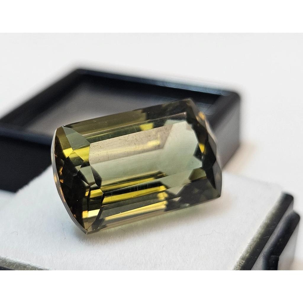 Natural Tourmaline Green Cushion Cut 14-15 Ct Stunning Certified Loose Gemstone