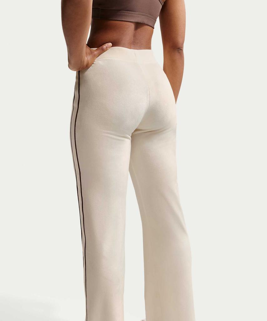 Nike Sportswear Velour Pants W - Coconut Milk / Iq0679-113