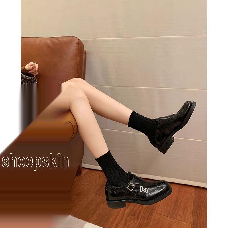 Women's Retro British-Style Genuine Leather Brogue Loafers with Round Toe and Chunky Heel for Autumn/Winter