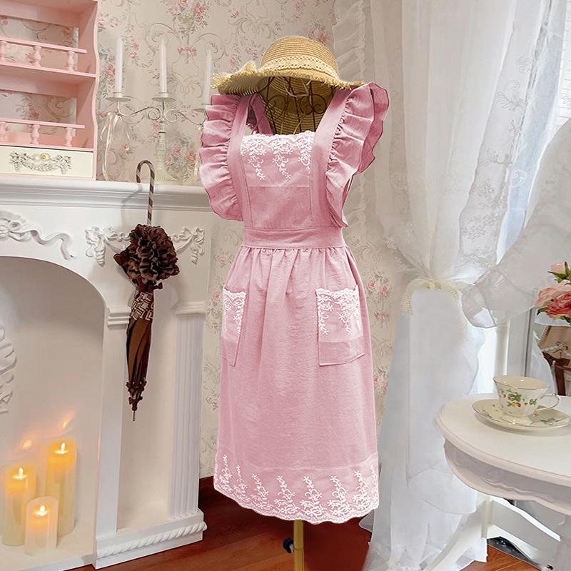 Retro-Style Apron: Fashionable, Stain-Proof, and Dirt-Resistant for Home, Kitchen, Flower Shop, Nail Salon, and Catering.