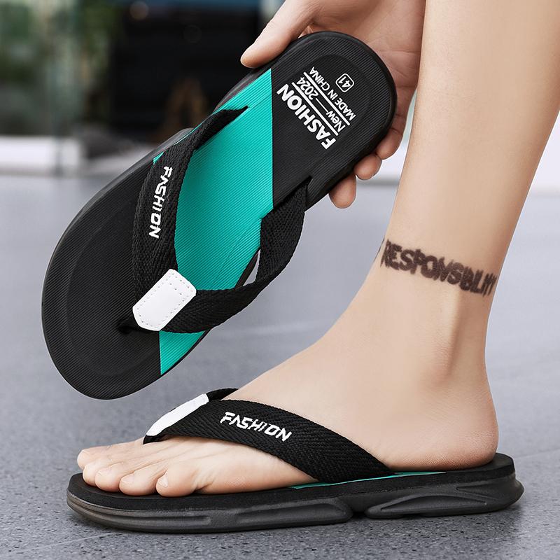 Men's Versatile Summer Slippers Comfortable for Wearing on The Outside Beach Shoes Anti-skid and Waterproof Garden Shoes At Home