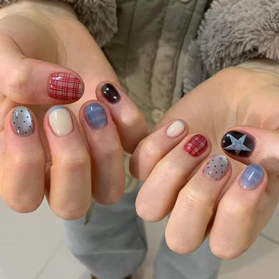 10 Pcs Short Handmade Press On Nails Instagram Minimalist Fashion Hand Painted Star Checkered Nail Tips For Girls