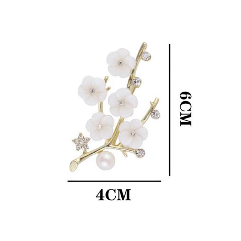 Shell Five Plum Blossom Brooch, Pearl Temperament Corsage, Versatile Clothing Pin