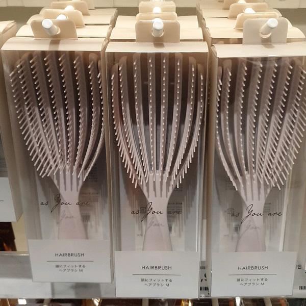 

Nitori Massage Hair Brush M
