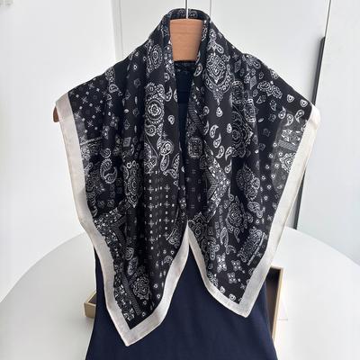 Accessoires – Écharpes et foulards