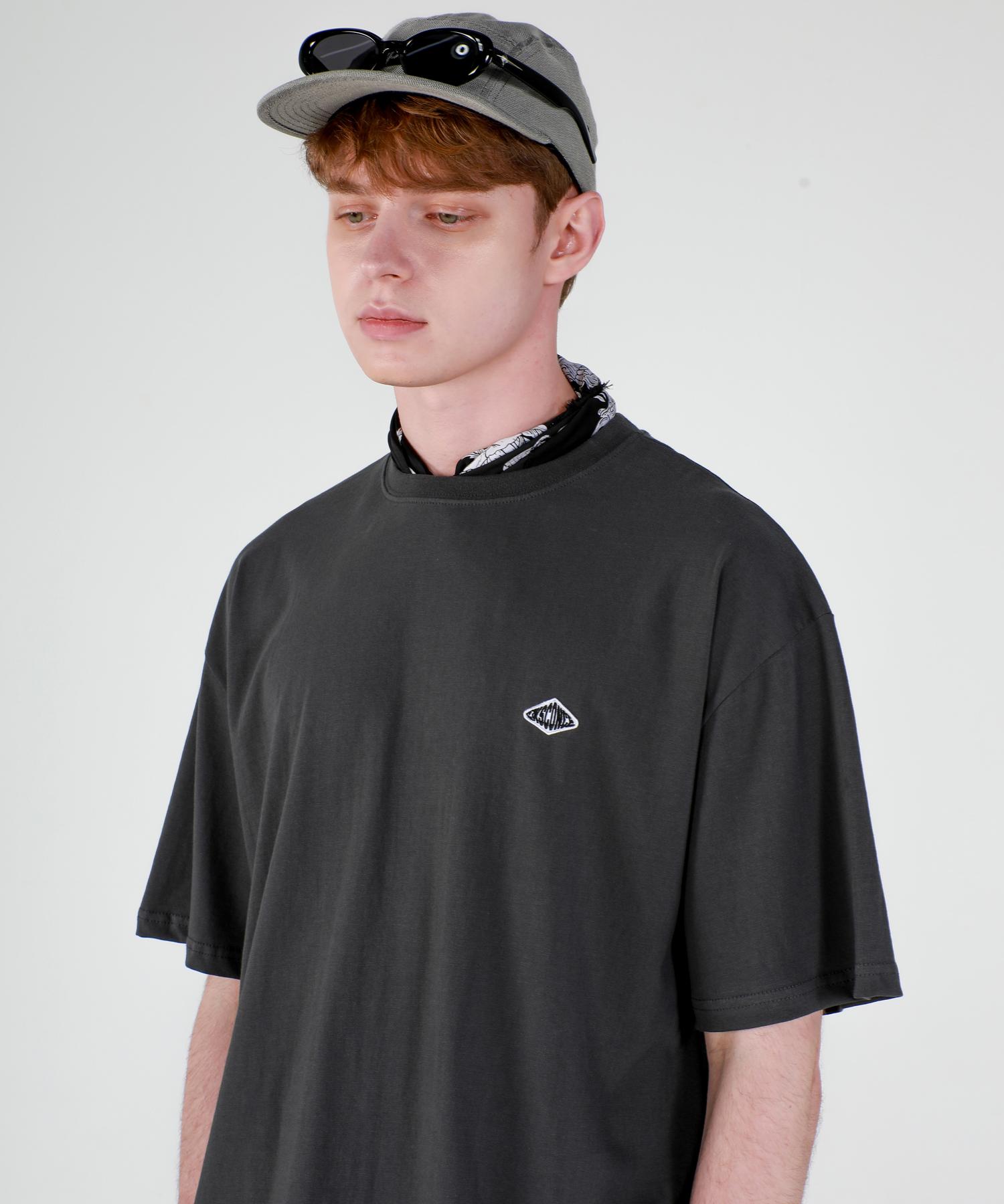 Iesn Ensconce Point Wappen Oversized T-Shirt Charcoal L