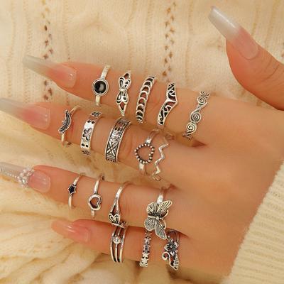 Exaggerated Butterfly Heart & Cross 17-Piece Ring Set with Retro Design