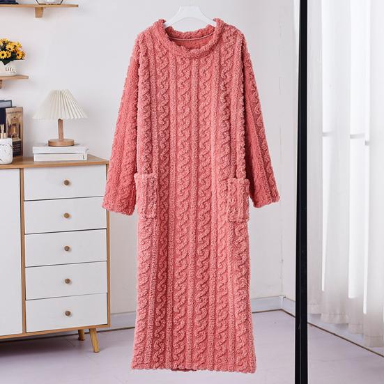 Women's Flannel Nightgown Fuzzy Plush Warm Crewneck Sleepwear Loose Winter Pullover Nightdress with Pockets