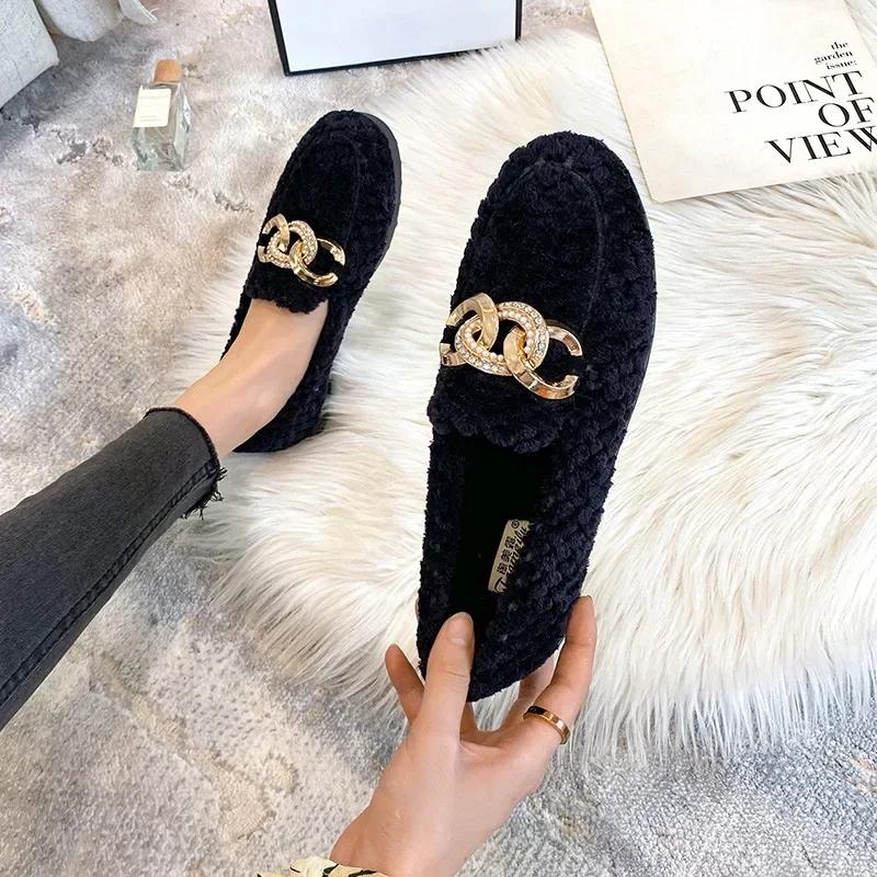 Fashion Women's Plush Flat Shoes Ladies Winter Slip on Furry Loafers Outdoor and Office Wear Fashion Chain Design Winter Warm Snow Boots