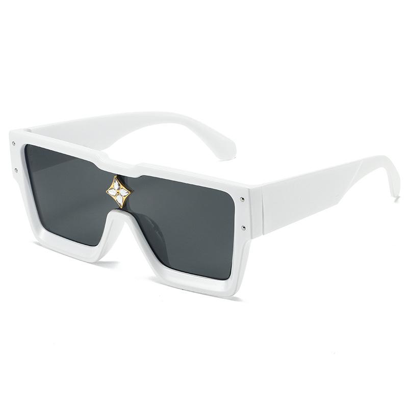 Luxury Diamond Square Fashion Sunglasses For Men And Women Glamour Designer Brand Sun Glasses Classic Unisex UV400 Shades