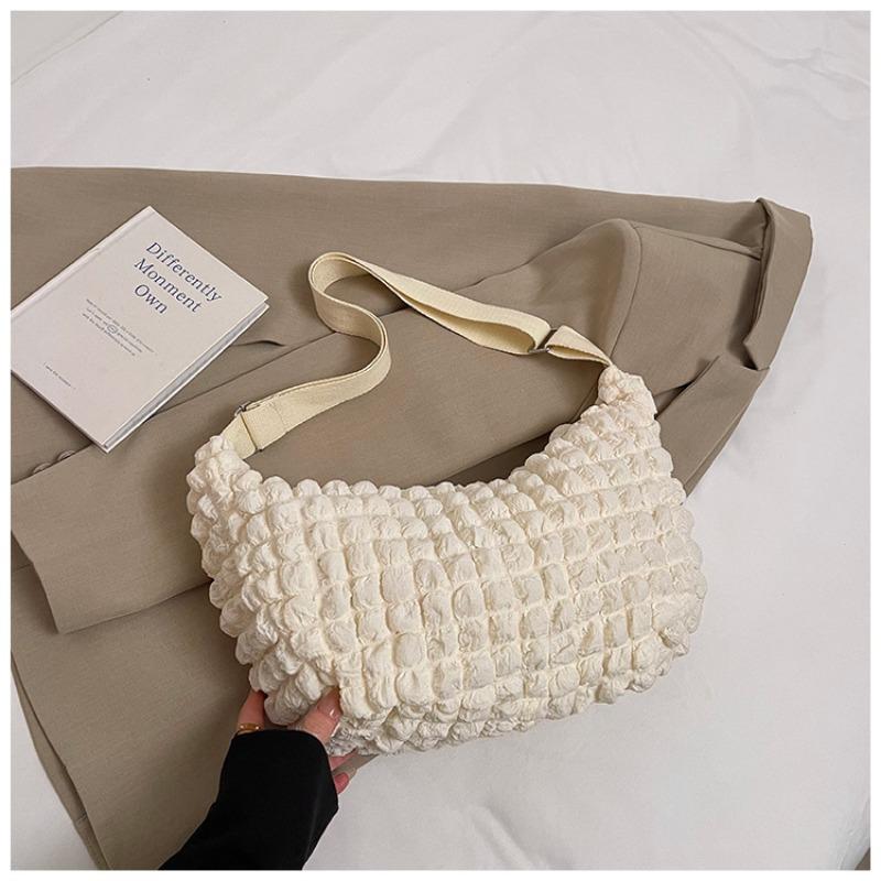 

New solid color casual high texture single shoulder underarm hand carry women s bag simple, light and beautiful messenger bag білий
