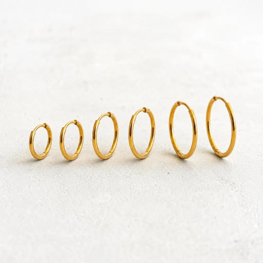 Pendientes de Aro Minimalistas Mariasz de Acero Inoxidable Finos y Delicados de 1.6 mm para Mujeres Hombres Pequeños Redondos de Oro Huggies Joyería
