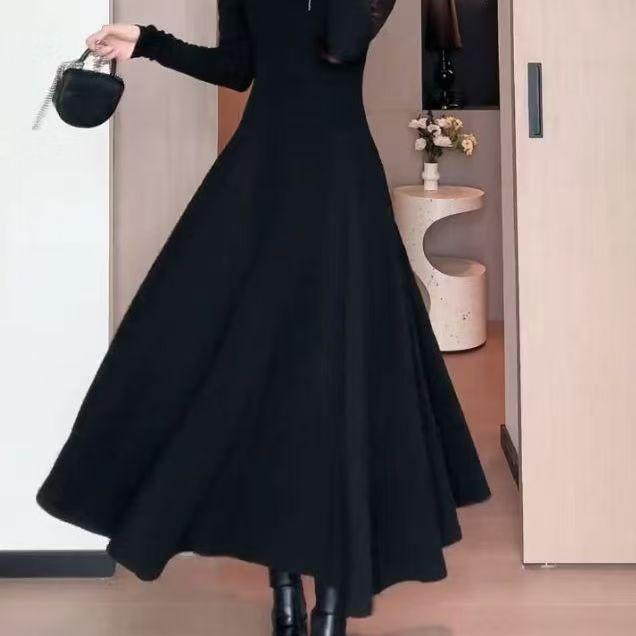 Autumn/Winter 2026 Hepburn-Inspired Slimming Knee-Length Dress