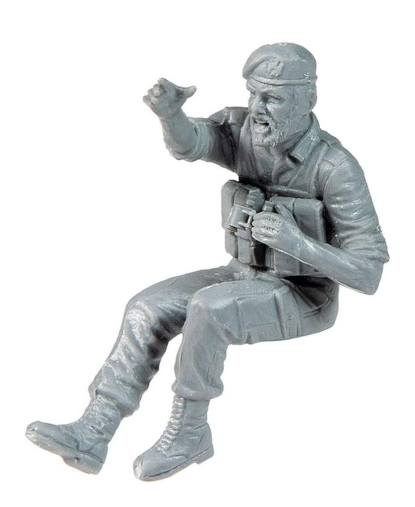 AK Interactive Light Combat Vehicle Crew Desert Figure Set Plastic Model AK35017 1/35