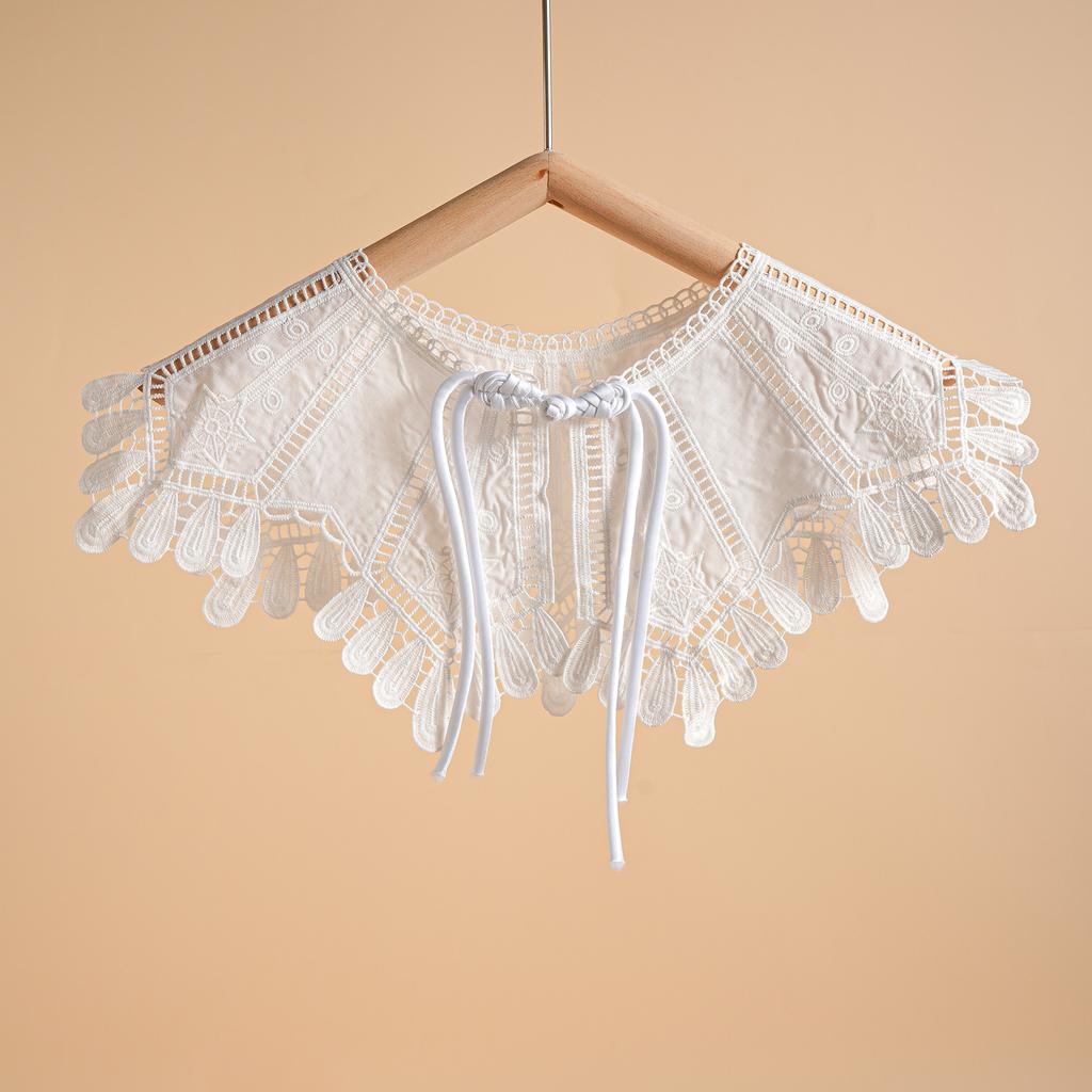 Latest Design Korean Style Decorative Fake Collar Shawl Wrap Hollow Out Embroidery Necklace Vintage Short Poncho For Women