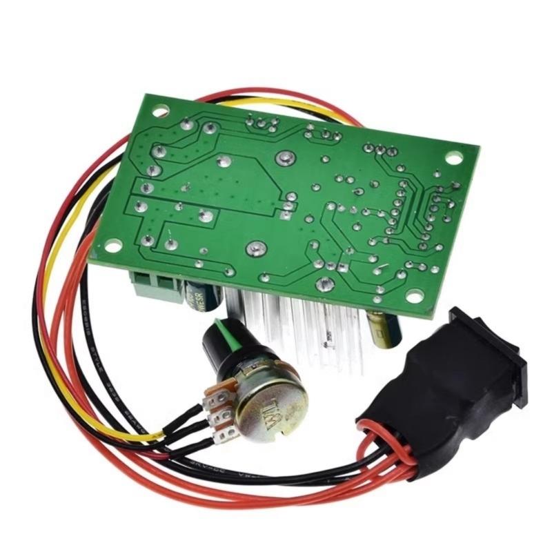 PWM DC10V-30V Motor Controller 10V 12V 24V 30V 120W Variable Geschwindigkeit Unterstützung Vorwärts Rückwärts
