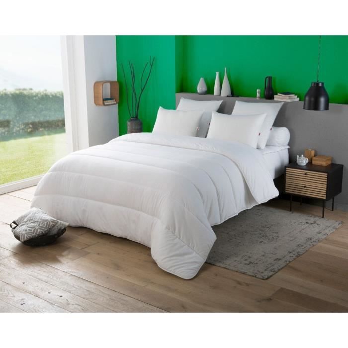 DODO Couette tempérée 300gr/m² anti-acarians VICTORIA 240x260 cm blanc