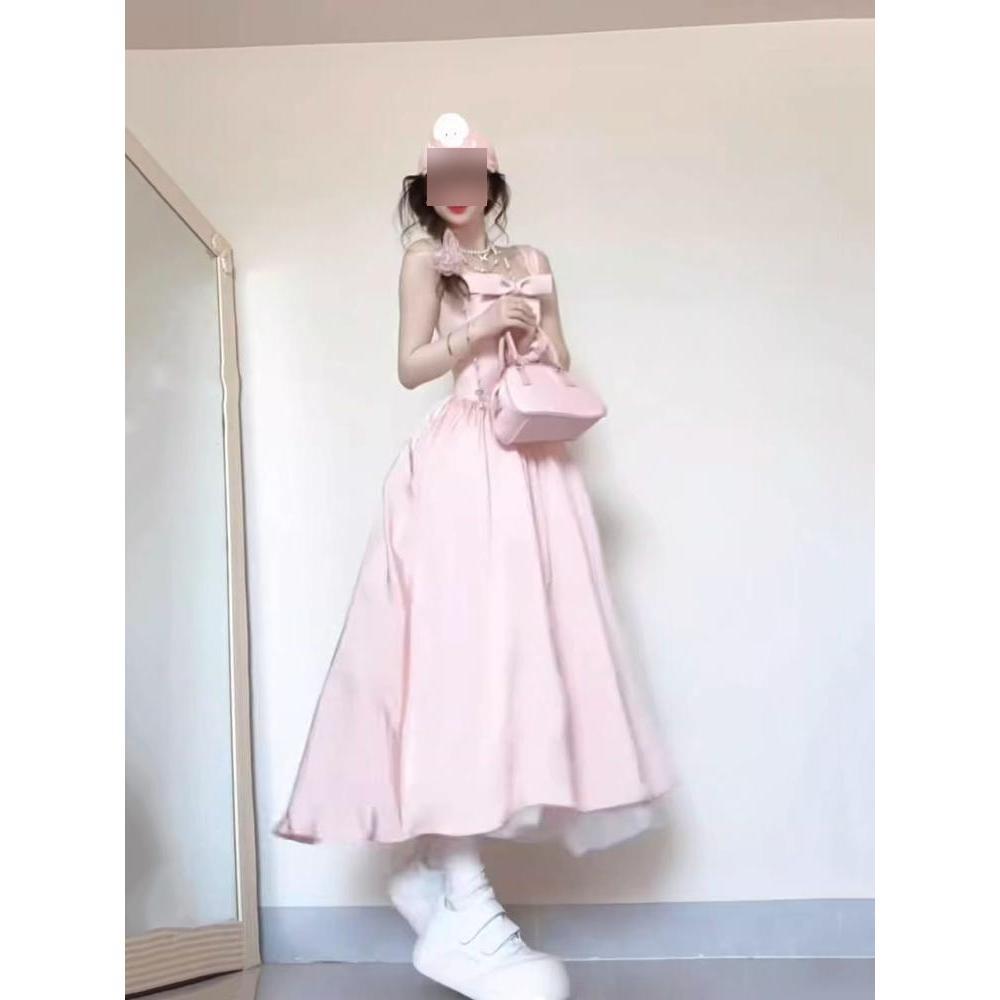 Unique and Beautiful Bow Suspender Dress Girl Summer Fashion Temperament Waist Long Skirt