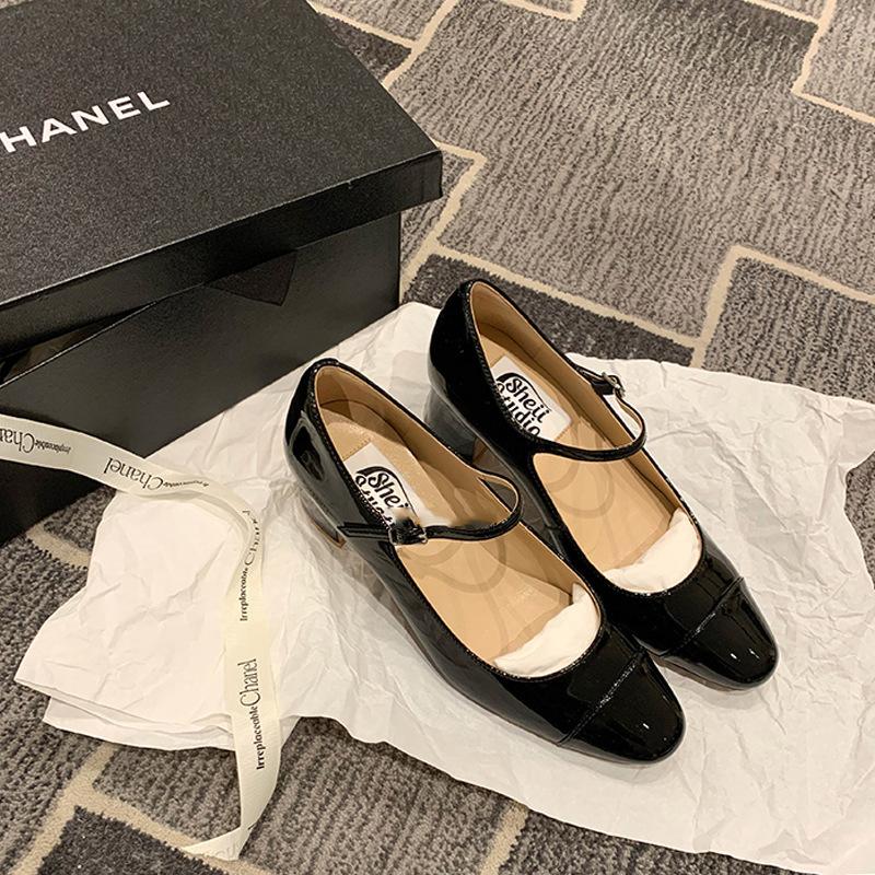 

The same heel height is 5cm~ French color matching lambskin thick heel Mary Jane single shoes female commuter ol fairy style 40 чёрный