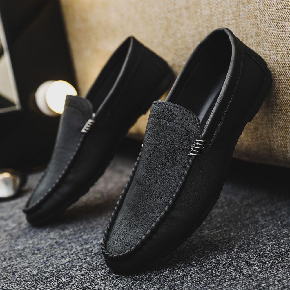 Round Toe Flat Slip-on Men's Leather Shoes 2025 Trend Classic Original Retro in Promotion Fashion Social Adults Male Casual Shoe