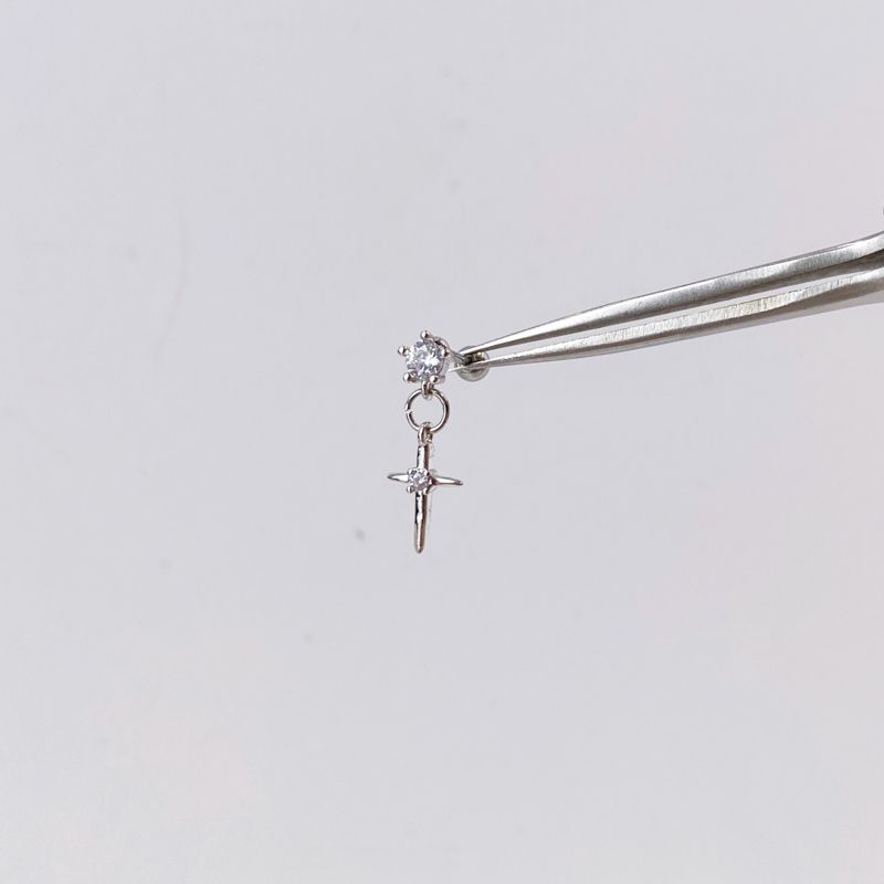 Women's Light Luxury Diamond Stud Earrings