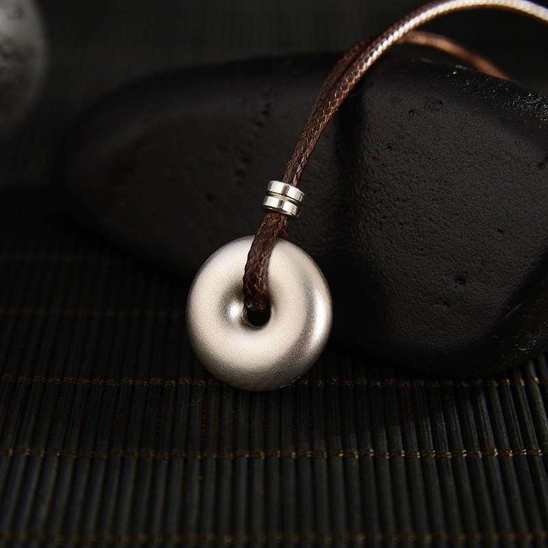 999 Sterling Silver Ping An Kou Pendant: Retro Craftsmanship, Solid Simple Design for Couples