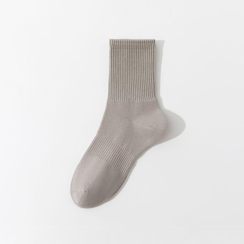 "Premium Men's Antibacterial Cotton Socks - Boneless, Sweat-Absorbent, Mid-Tube Sports Style for Spring & Autumn"