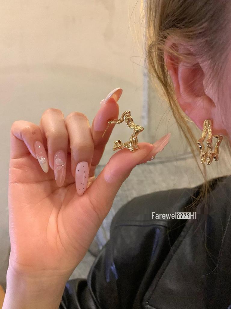 Bestselling 2024 Minimalist Metal Star Stud Earrings - Cold Style Hoops for Women