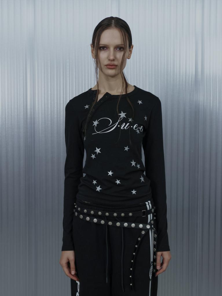 SETUP-EXE Star Henley Neck Top / Black