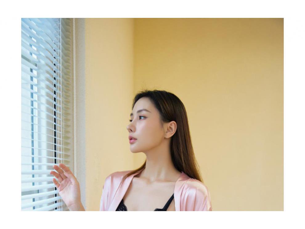 European & American Lace Satin Women's 4-Piece Pajama Set - Sexy, Seductive Nightgown & Robe