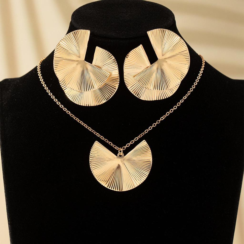 Geometric Fan-Shaped Enamel Necklace & Stud Earrings Set - Women's Fashion Jewelry