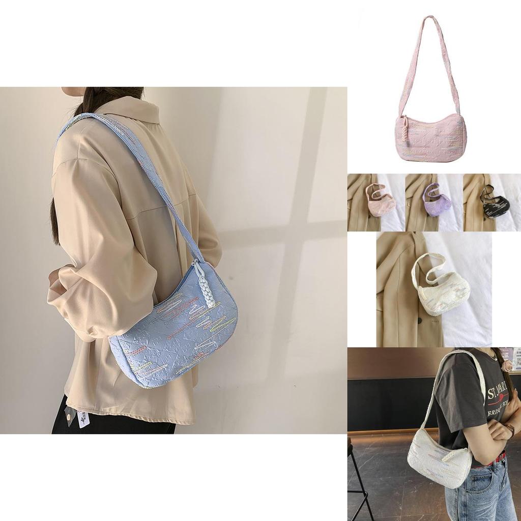 Chic And Minimalist New Moon Shoulder Bag For Summer With Spacious Design For Daily Use