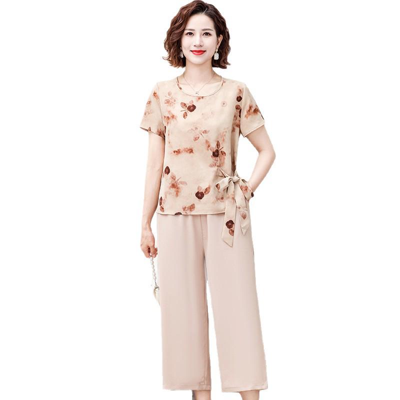 Elegant Short-Sleeved Summer Set for Mom (Aged 50-60)