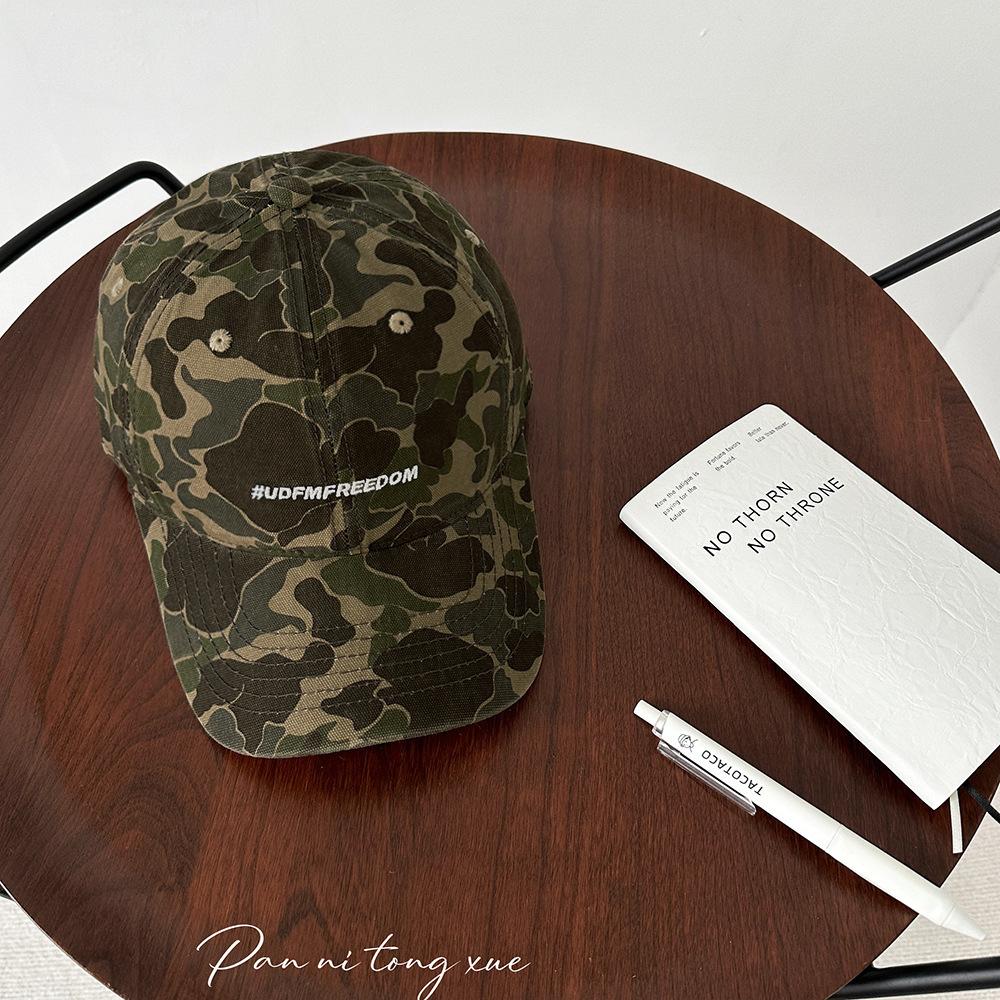 New Niche Camouflage American Letter Embroidered Baseball Hat for Women Korean Style Fashionable Sun Visor Cap