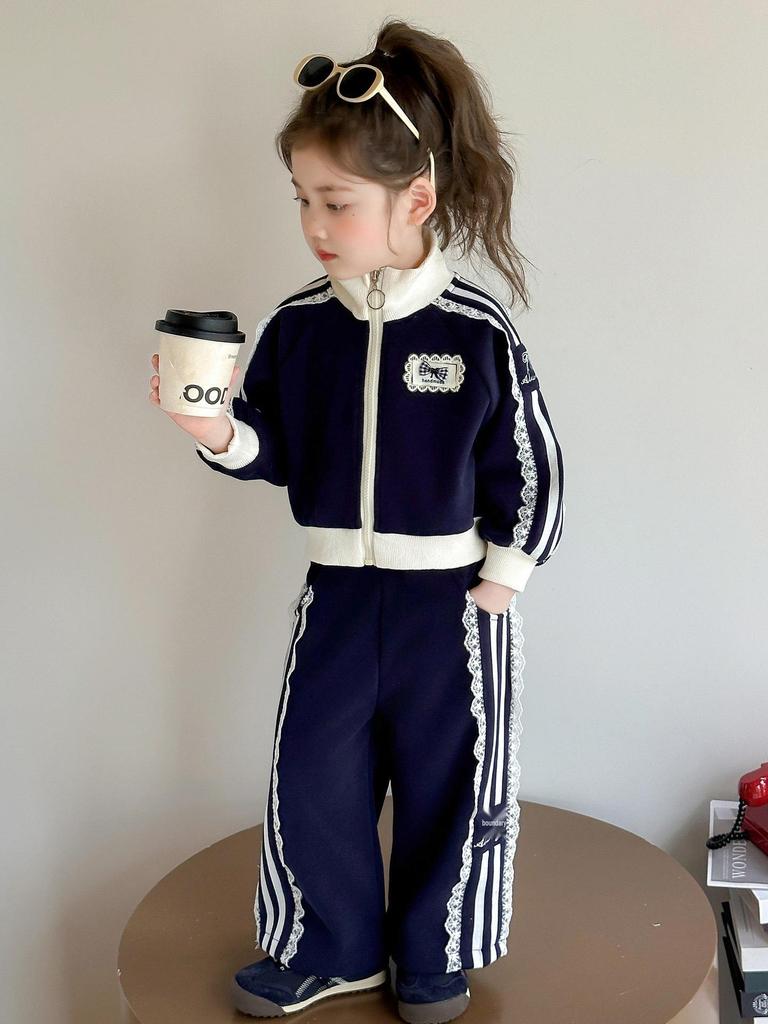 Girls' Lace Zip-Up Two-Piece Autumn Outfit - Sporty & Fashionable 2025.