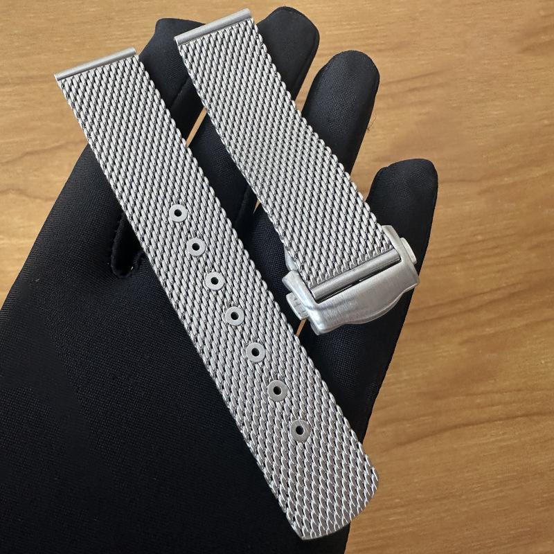 

Seahorse 007 Men s Milanese Watch Band - Stainless Steel & Titanium, 20mm 20mm with Logo срібний