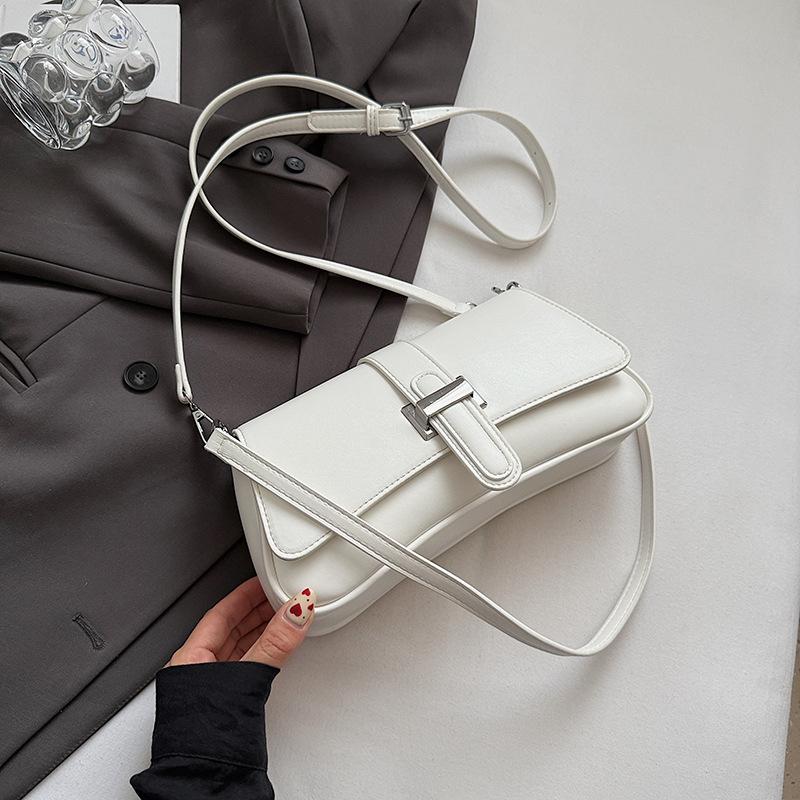 High-value Fashionable and Popular Underarm Bag Women's 2025 New Simple Casual Shoulder Messenger Bag Niche Baguette Bag