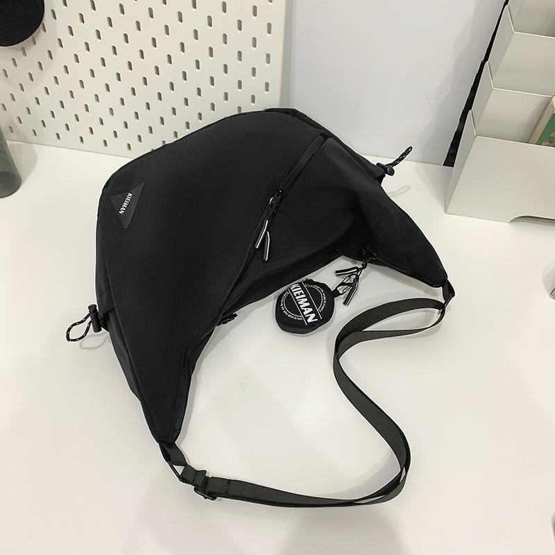 Nylon Messenger Bag Women's Large-capacity New Autumn and Winter Casual and Lightweight Shoulder Bag Couple Shoulder Bag