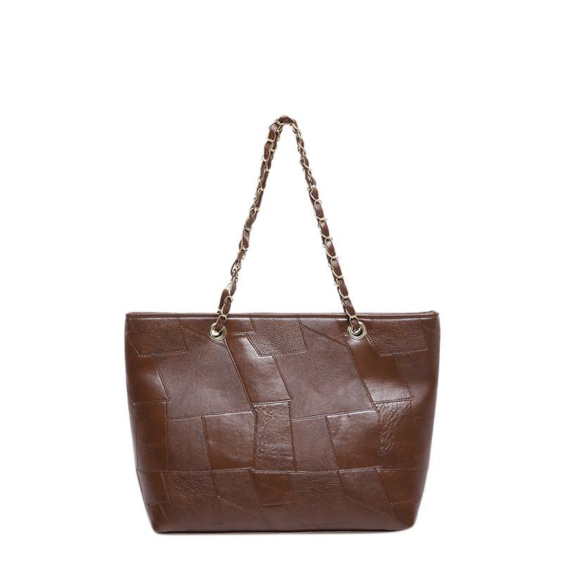 

Retro large-capacity underarm bag women s 2024 new summer leisure commuting chain bag textured shoulder messenger bag коричневий