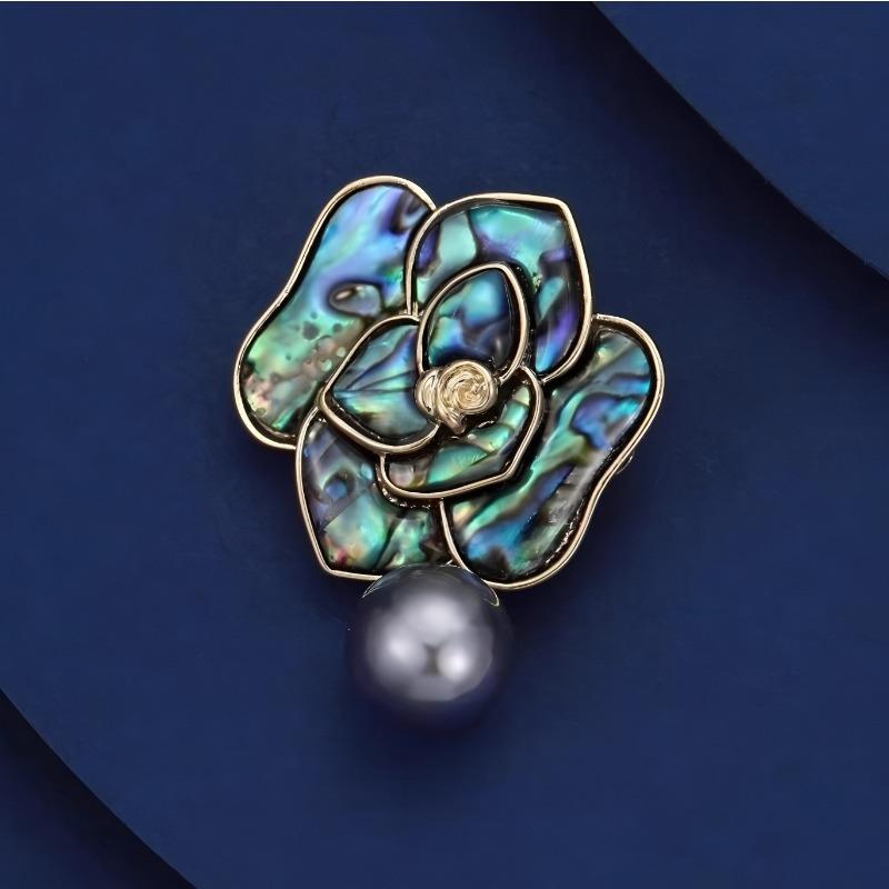 Xiaoxiang-style Mother-of-pearl Camellia Brooch, High-end Women's Light Luxury Pearl Brooch, Niche Retro Brooch