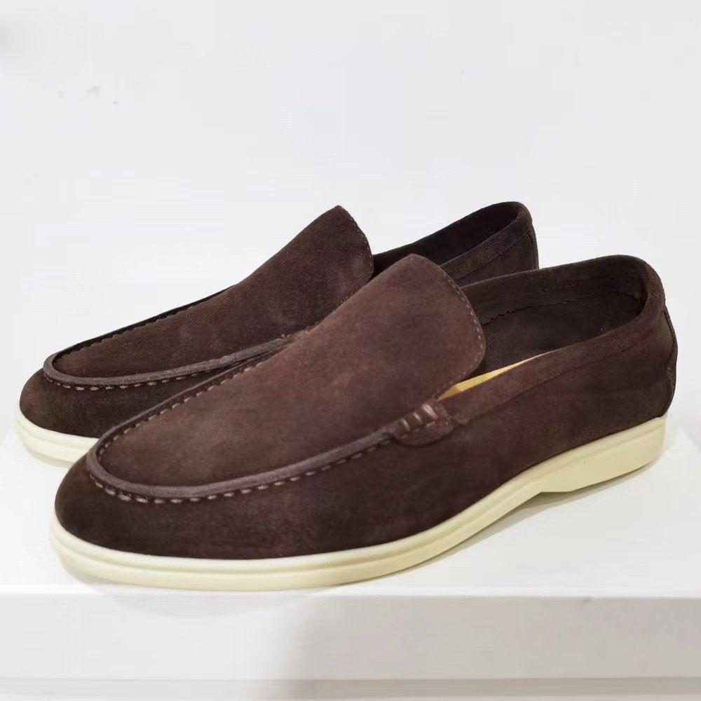 Men's Casual Loafers Are Light, and The Same Lazy Shoes Are Pedaled Every Day.