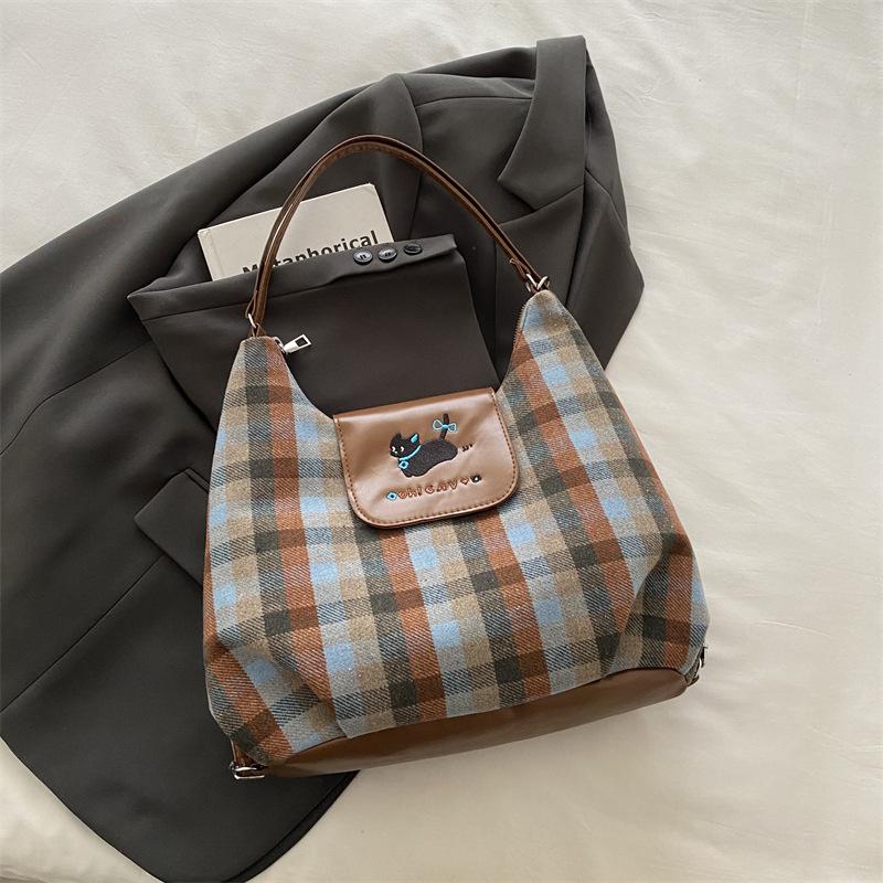 Cartoon kitten backpack women's new college style plaid tote bag versatile large-capacity shoulder bag