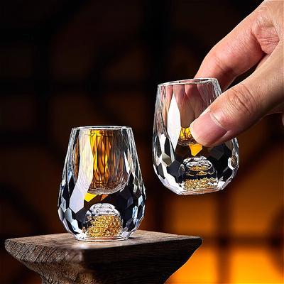 50ml/15ml Goldfolien-Spirituosenglas Luxuriöses Weinglas mit dickem Boden Elegantes diamantförmiges Baijiu-Glas Exquisite Brandy-Whisky-Becher